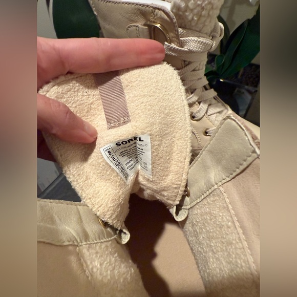 Sorel Boots nwt size 8 - Picture 5 of 12